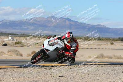 media/Feb-04-2024-SoCal Trackdays (Sun) [[91d6515b1d]]/7-Turn 9 Inside (1140am)/